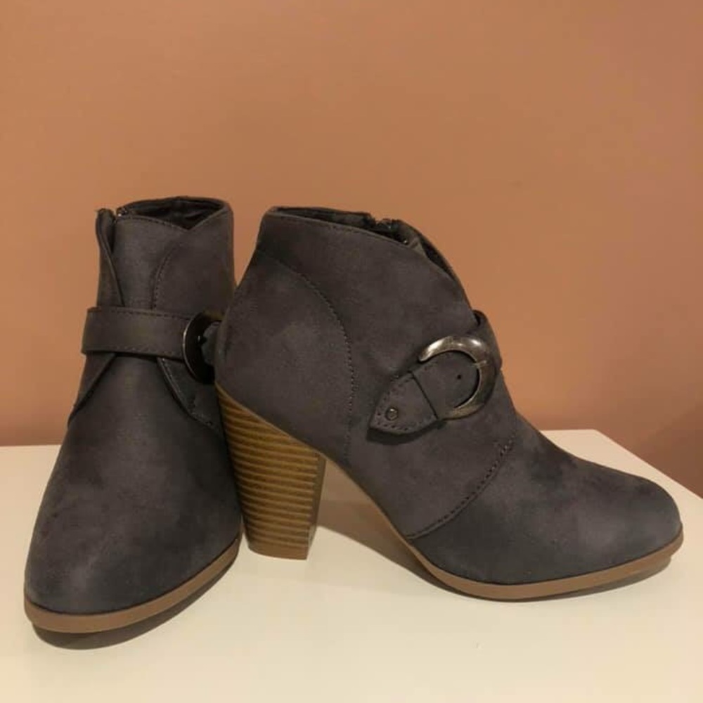 Grey Maurice’s Bootie